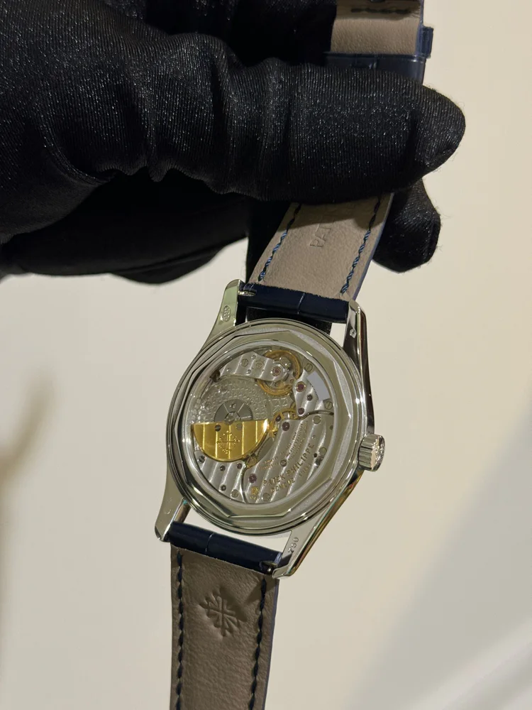 Patek Philippe Calatrava 6000G-001